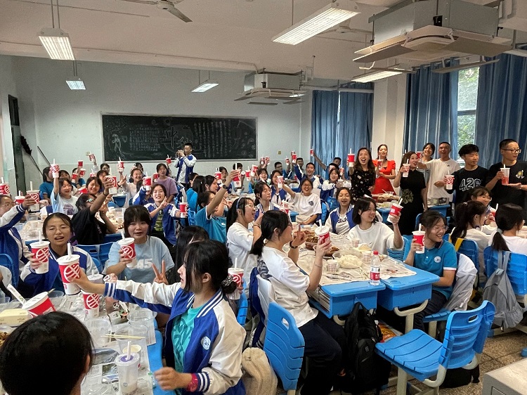 image002.jpg image002.jpg