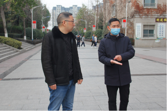 王永昭局长带队检查学校教育教学工作