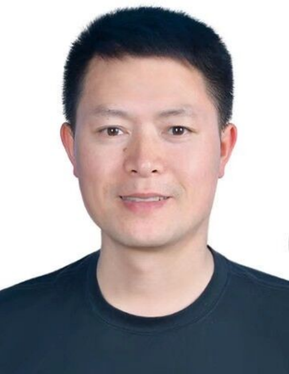 匠心育桃李 笃行铸师魂 ——记绵阳普明中学高一优秀班主任郭吉洪